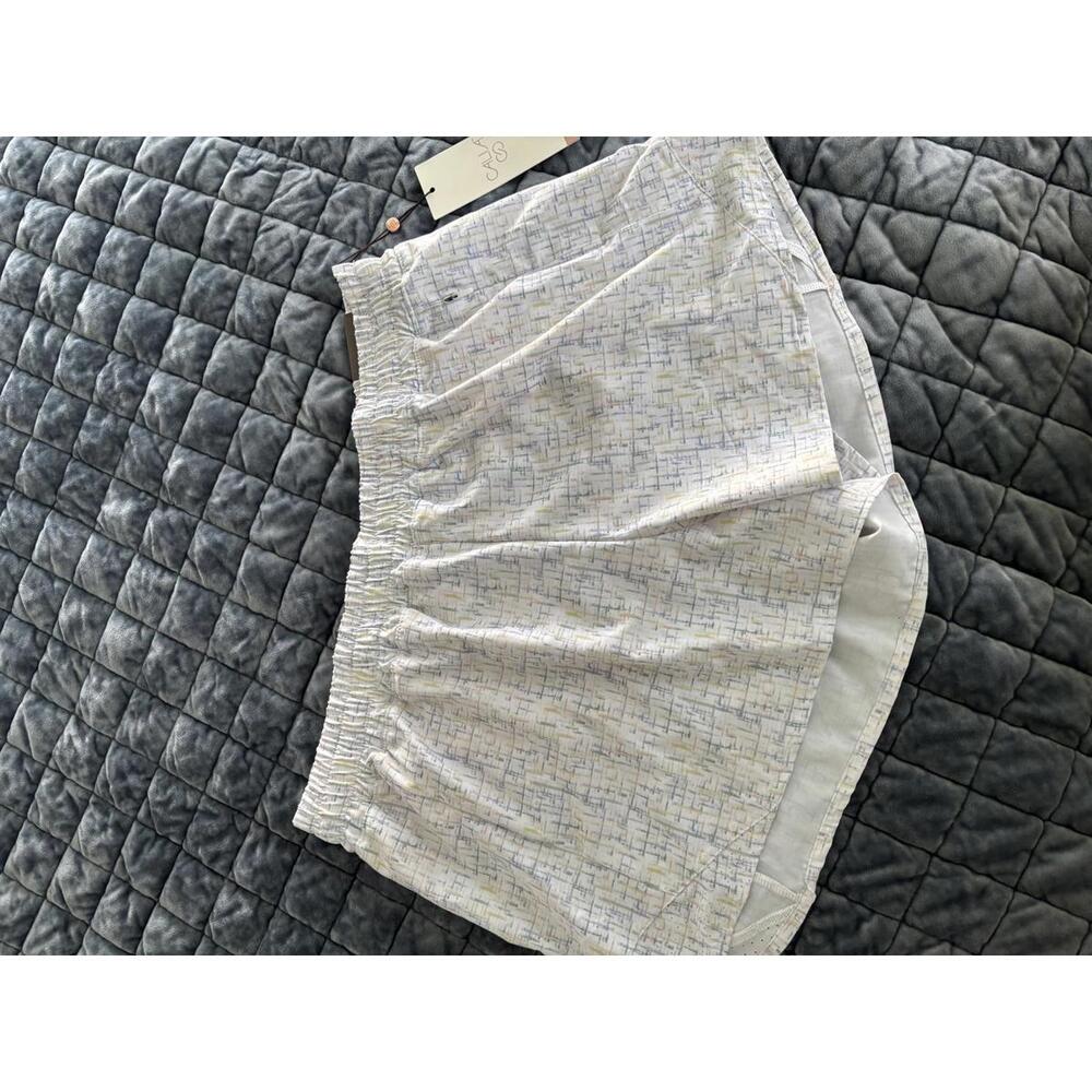 CALIA Women’s Mid-Rise Infinity Shorts - Size M - New with Tags